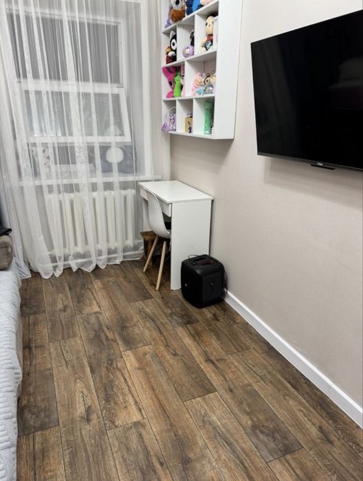 Продается 2-ком квартира 5-20(высотка)