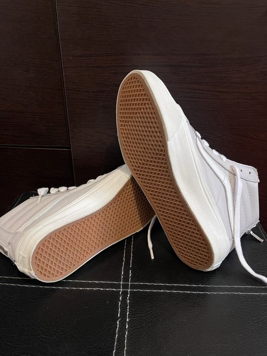 Adidași Vans Sk8-Hi piele albă • Mărime 35 • Fermoar spate • Stare foarte buna