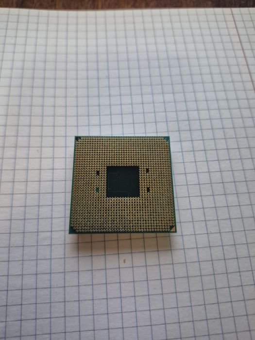 Процессор Ryzen 3 2200G