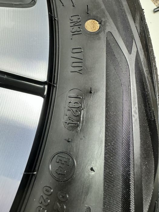 Jante originale Volvo XC 40 pe 18