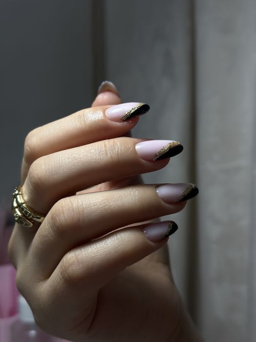 Маникюр за 5500 тенге