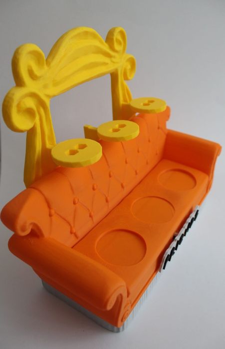 Suport figurine friends McDonald's canapea