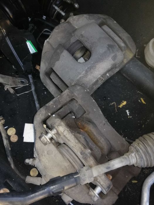 Стартер, бъбреци, ляв калник, спирачен апарат BMW БМВ Е60