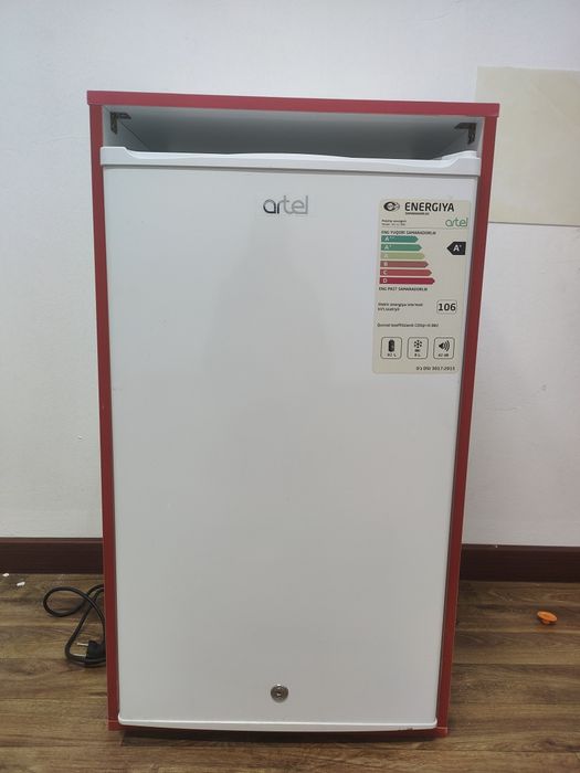 Холодильник маленький