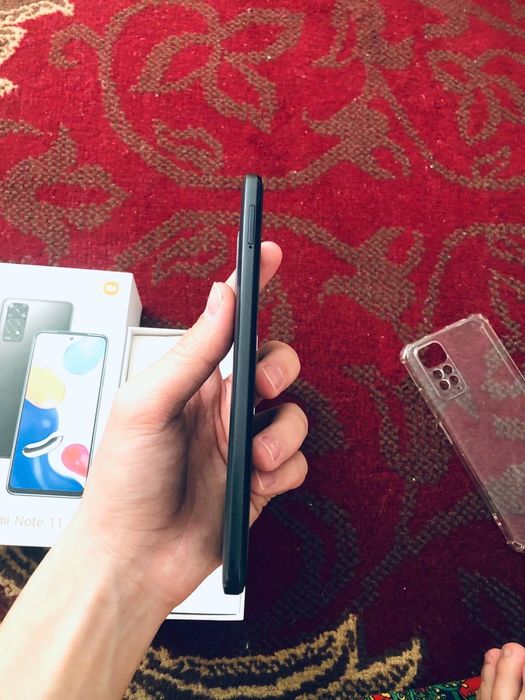 Redmi note 11 продаю  за 55к либо обмен на айфон