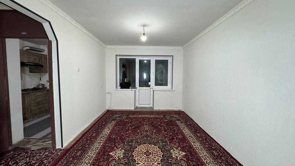 Ватний Олим ота 4 қаватда 2 хонали квартирв сотилади.ID: 1521