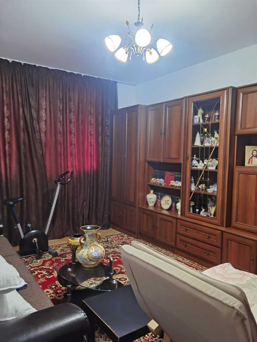 Casă din cărămidă 144 mp, garaj, anexe, solar, 2100 mp – Fălciu