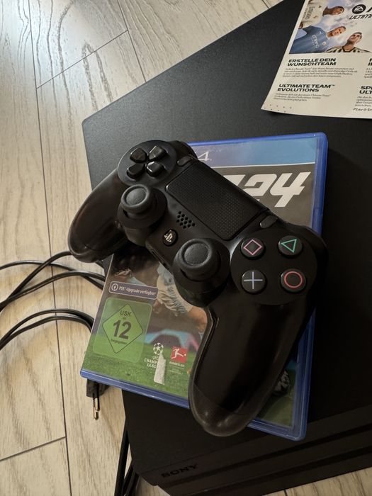 Consola Ps PlayStation 4 PRO 1 TB Folosit Foarte Putin !