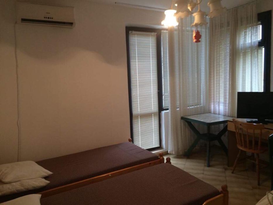 Продава се Хотел в Свети Влас - 500 кв.м за 561 €/кв.м - Снимка #4