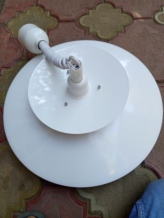 Vând trei lustre ,,abajoare