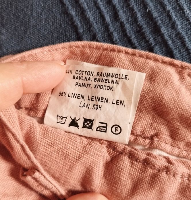Pantaloni scurți noi, damă roz mărimea 36/38