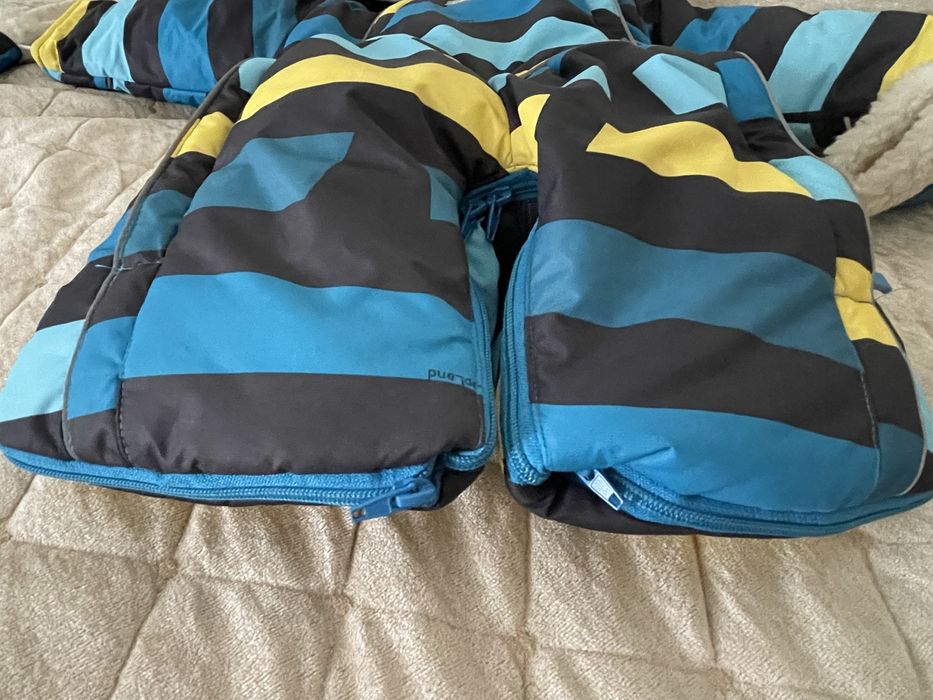 Две куртки , зима и осень