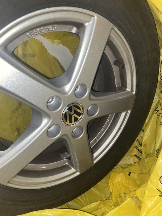Зимни гуми и оригинални Джанти VW