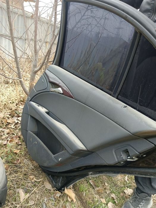 Продам запчасти на Мерседес