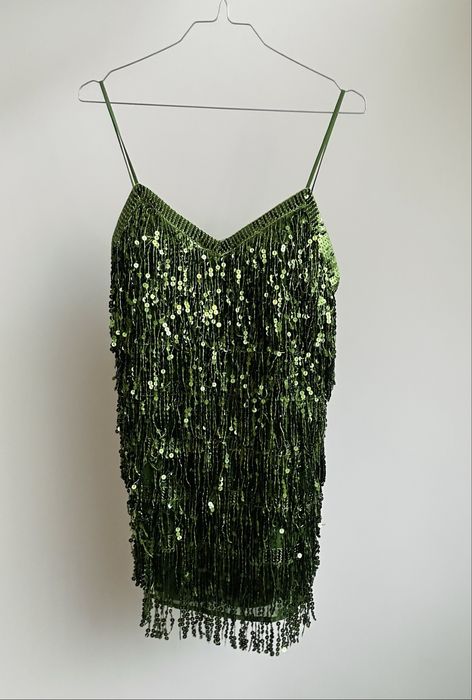 Зелена рокля с ресни и пайети + подплънки