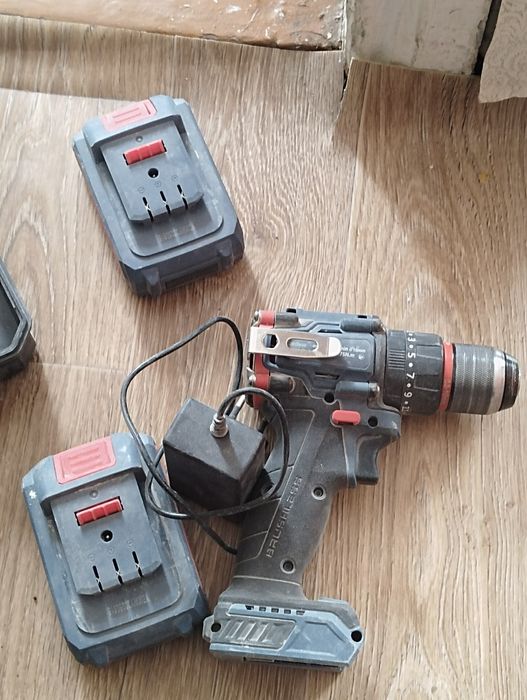 Электроинструмент