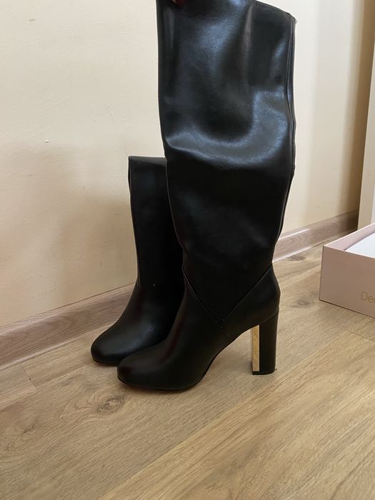 Ботуши, черни DeeZee