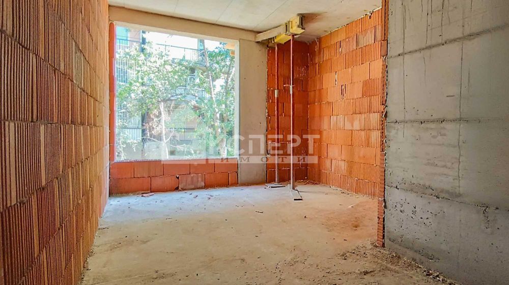 Продава се Тристаен апартамент в Пловдив, Кючук Париж - 86 кв.м за 1600 €/кв.м - Снимка #18