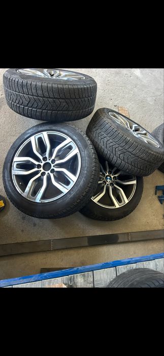 Jante aliaj Bmw x6 f16.  255/50r19 anvelope iarna Pireli