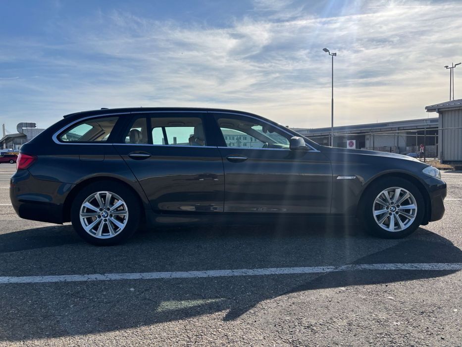 BMW Seria 5 2013 — imagine 2