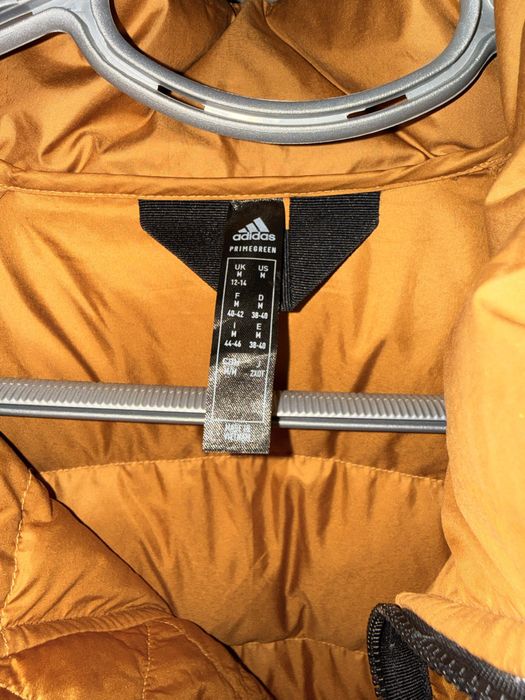 Яке adidas/terrex