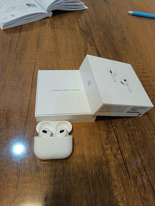 Аирподс 3 с гарантии