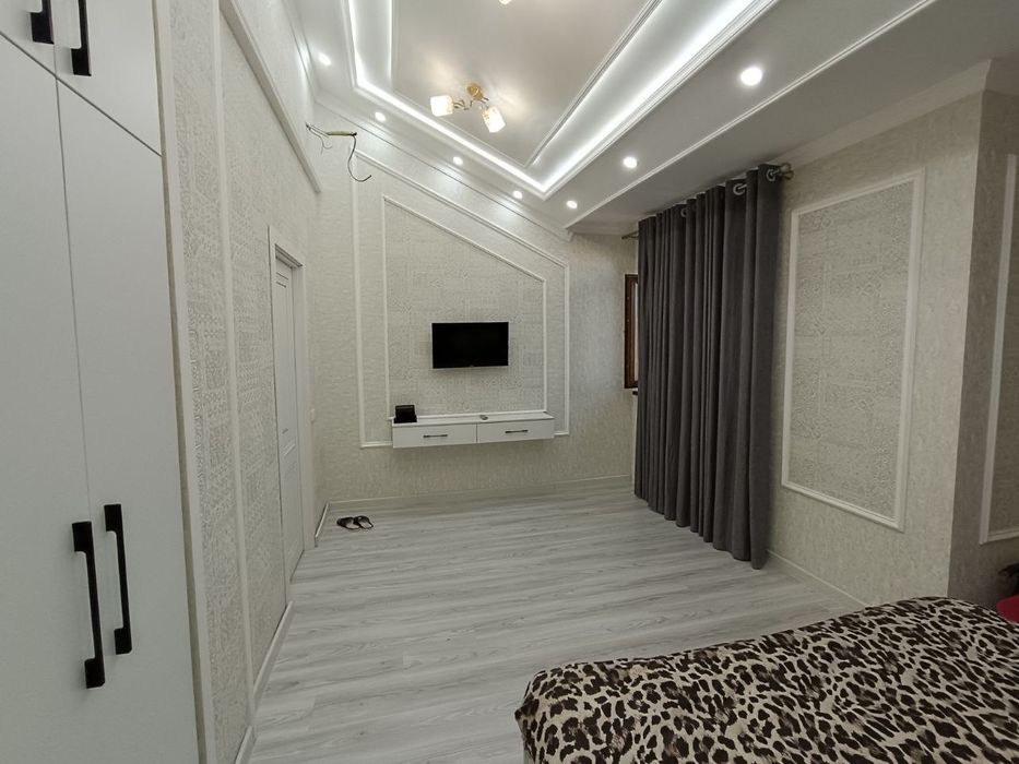 Продаю квартиру! Евро ремонт, заходи и живи,я сам хозяин,  описание!