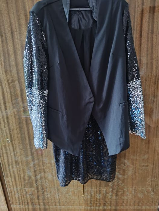 Официално дамско сако