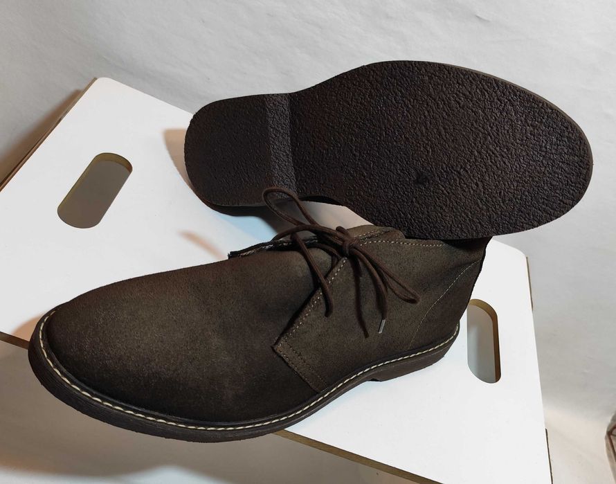 Ghete lace up 42 chukka Royal Class NOI piele naturala moale vernil