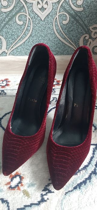 Туфельки на каблуке