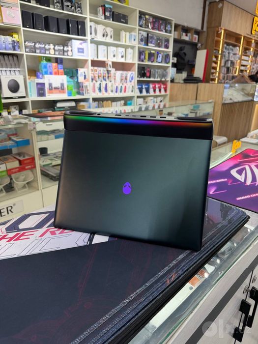 Alienware 16 Area-51. Rtx 5090 24gb Ozu 64gb Ssd 10 tb
