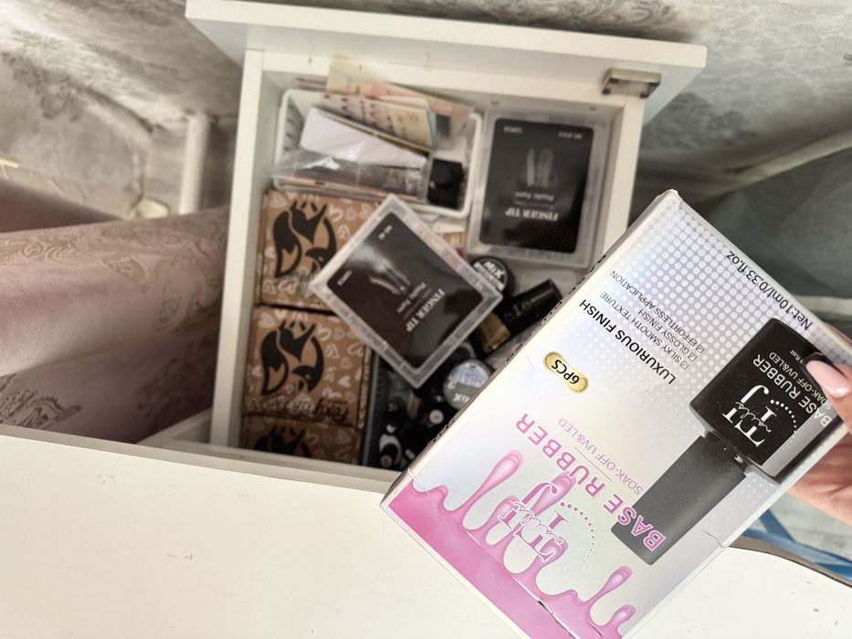 Продам все для маникюра