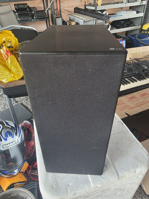 Vand subwoofer LG