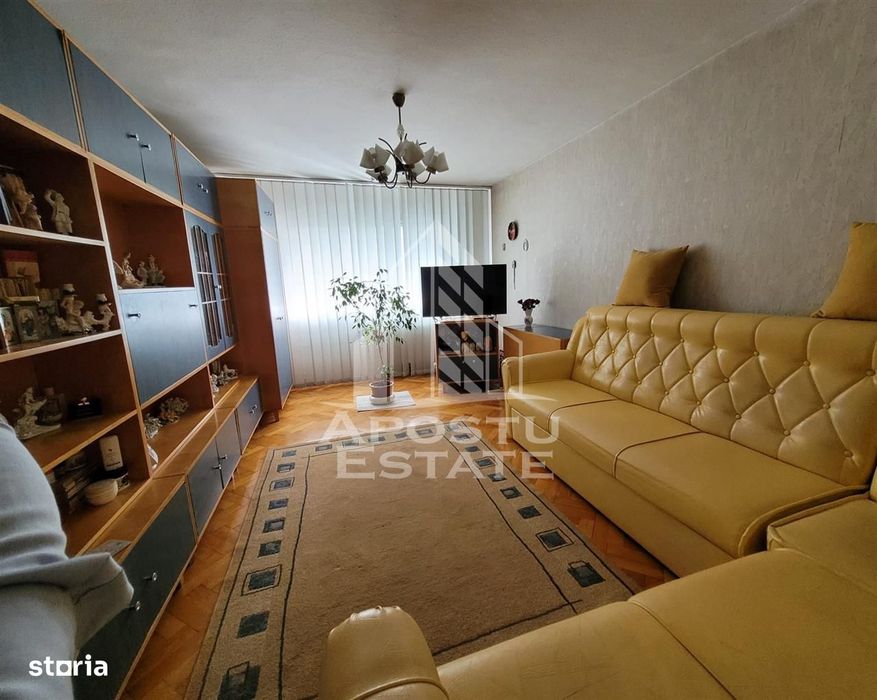 Apartament de vanzare cu 3 camere,etaj intermediar, Aradului,Timisoara