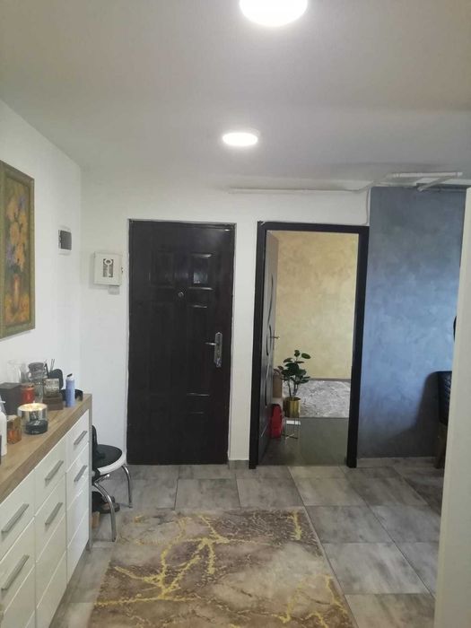 Apartament cu 3 camere decomandat Matasari-Gorj