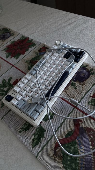 Клавиатура AULA F75 белый