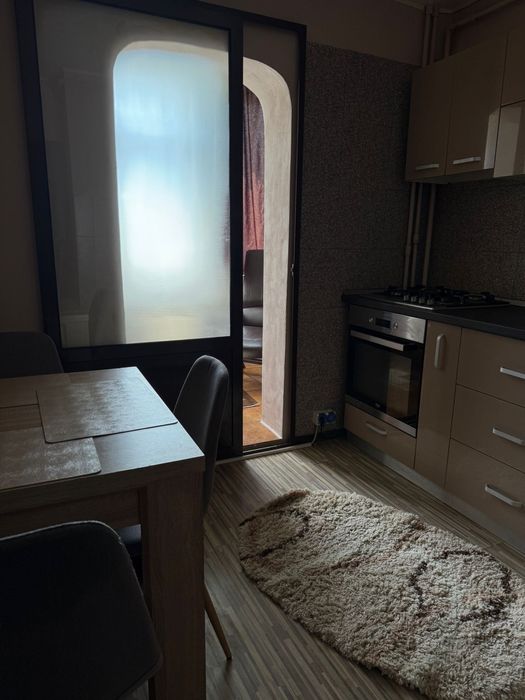 Apartament 2 camere de închiriat-zona Dedeman