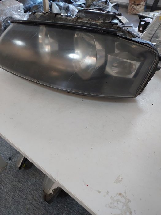 Far stanga Audi A3 european