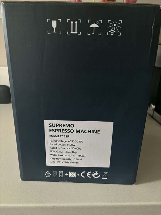 Expres de cafea 3 in 1 , nou fără etichetă.