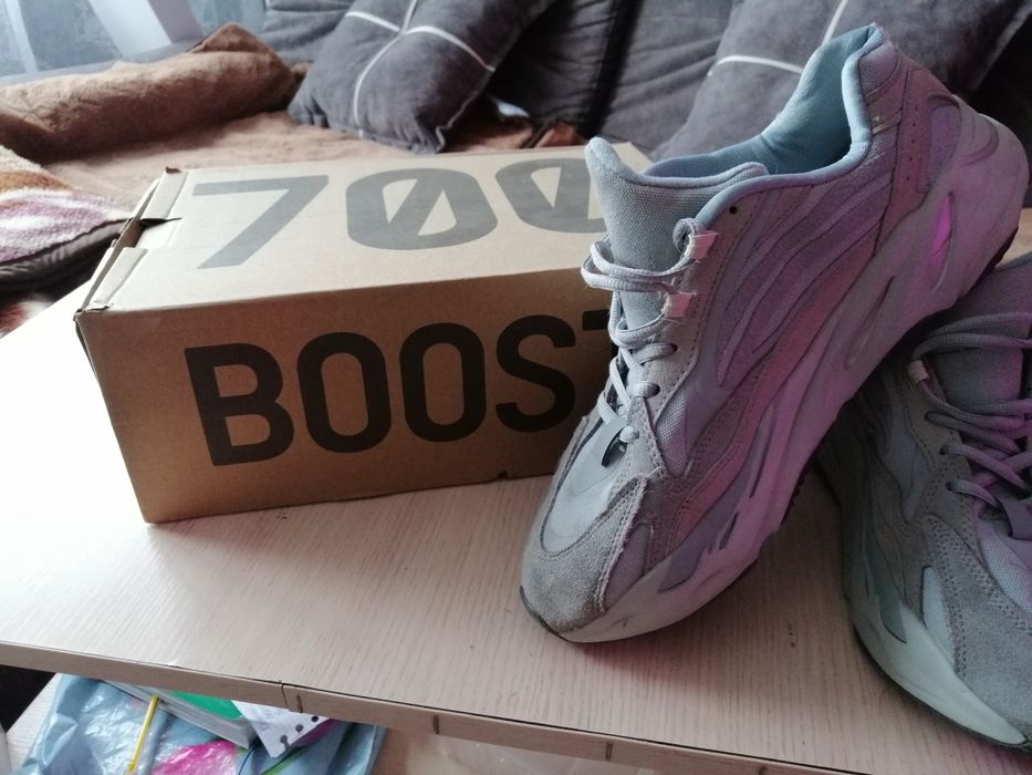 Продам кроссовки