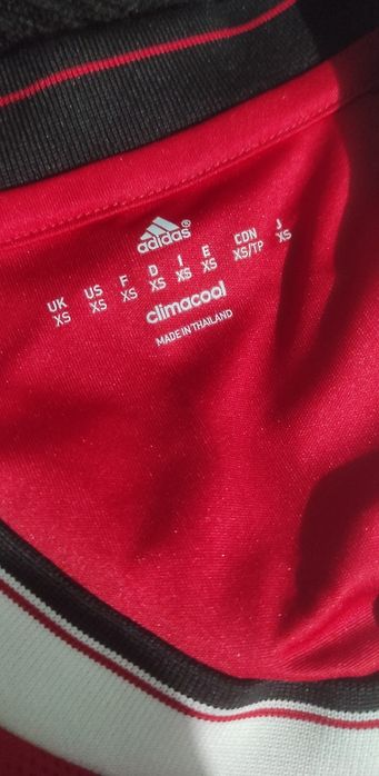 Чисто нова тениска на Манчестър Юнайтед сезон 2015/16, размер XS