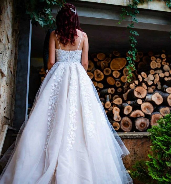 Предлагам булченска рокля