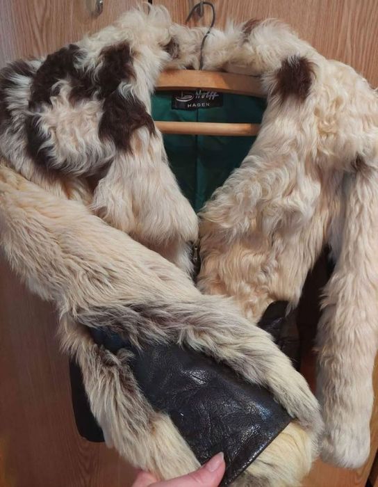 Scurtă de blană, mărime S,(36).