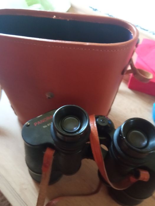 Продавам бинокъл