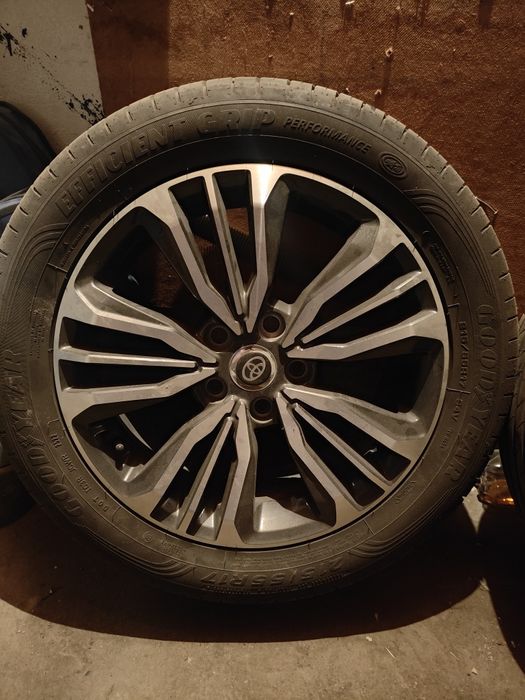 Продам диски с резиной R17