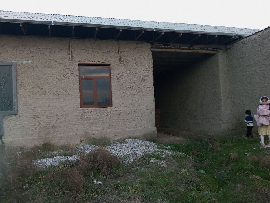 СРОЧНО Курилиш тугалланмаган ховли Сотилади Жалоир 6-болим  8 сотих