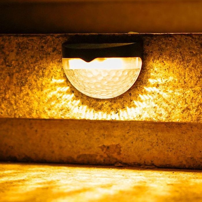 Sveta muzika sotiladi  quyosh panelda ishlidi