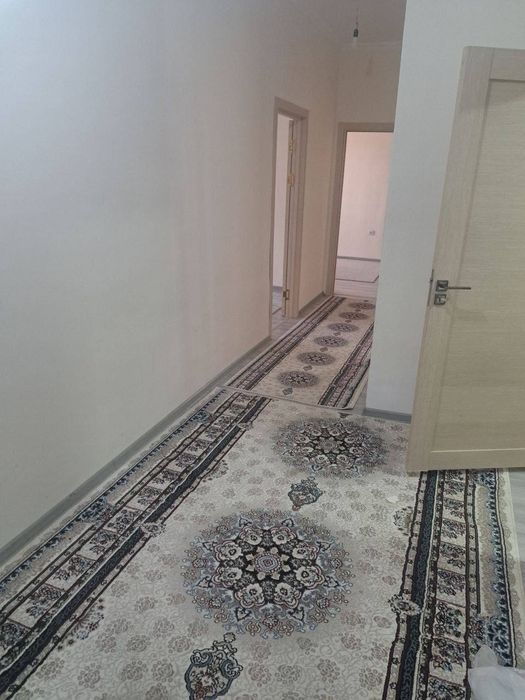 Motrid 3 etaj 2 xonali sotiladi