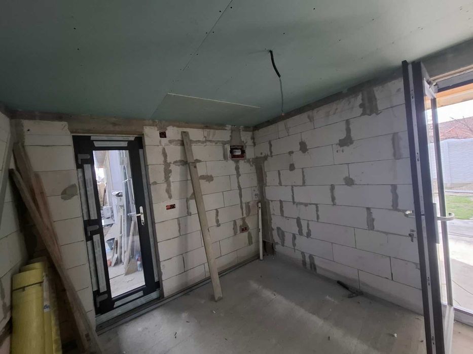 Execut lucrari de constructii/reparatii/dulgherie/
