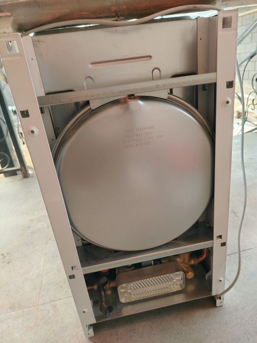 газовый  котель на стенный